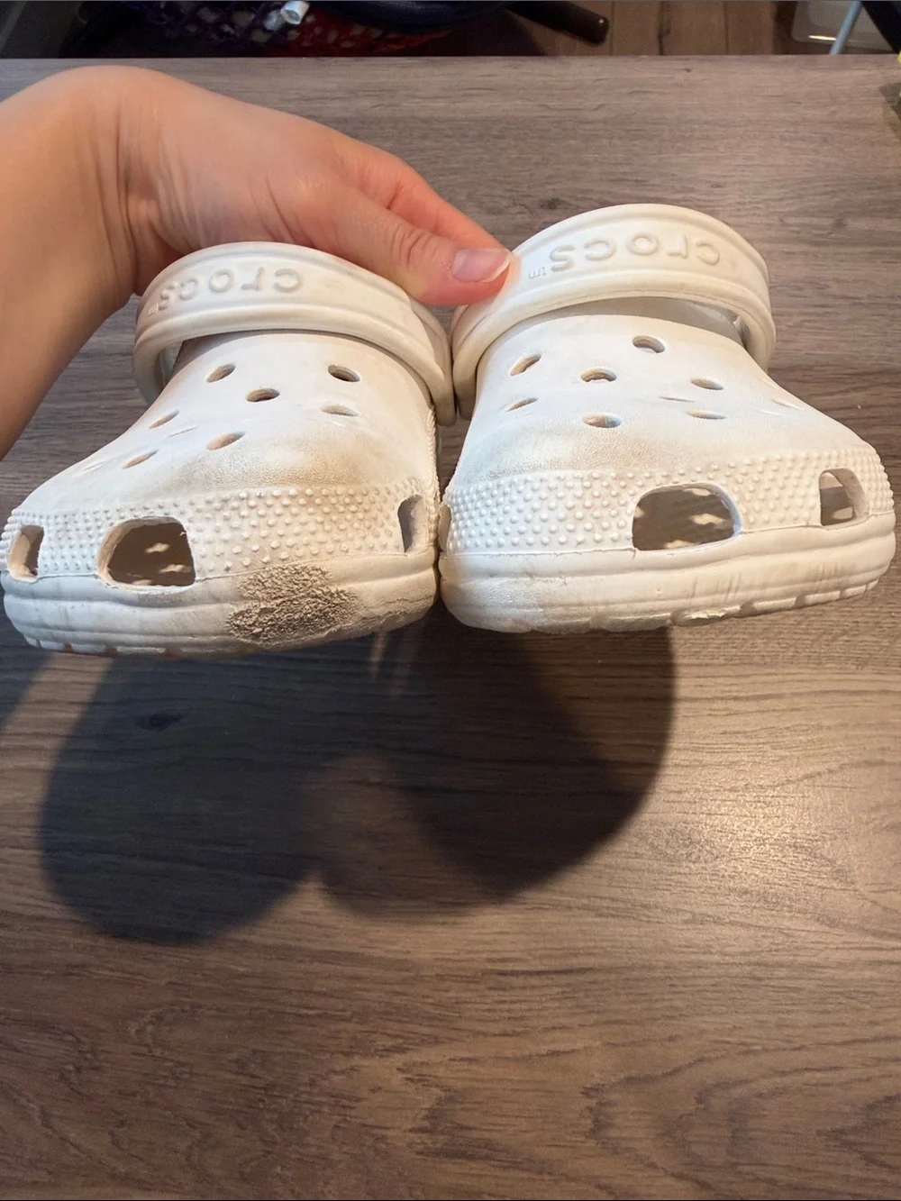 CROCS Kids Classic Clog in Sz J4